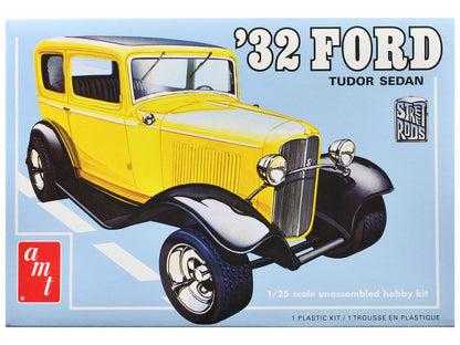 Skill 2 Model Kit 1932 Ford Tudor Sedan "Street Rods" Series 1/25 Scale Model by AMT by AMT