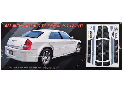 Skill 2 Model Kit 2005 Chrysler 300C 1/25 Scale Model by AMT by AMT