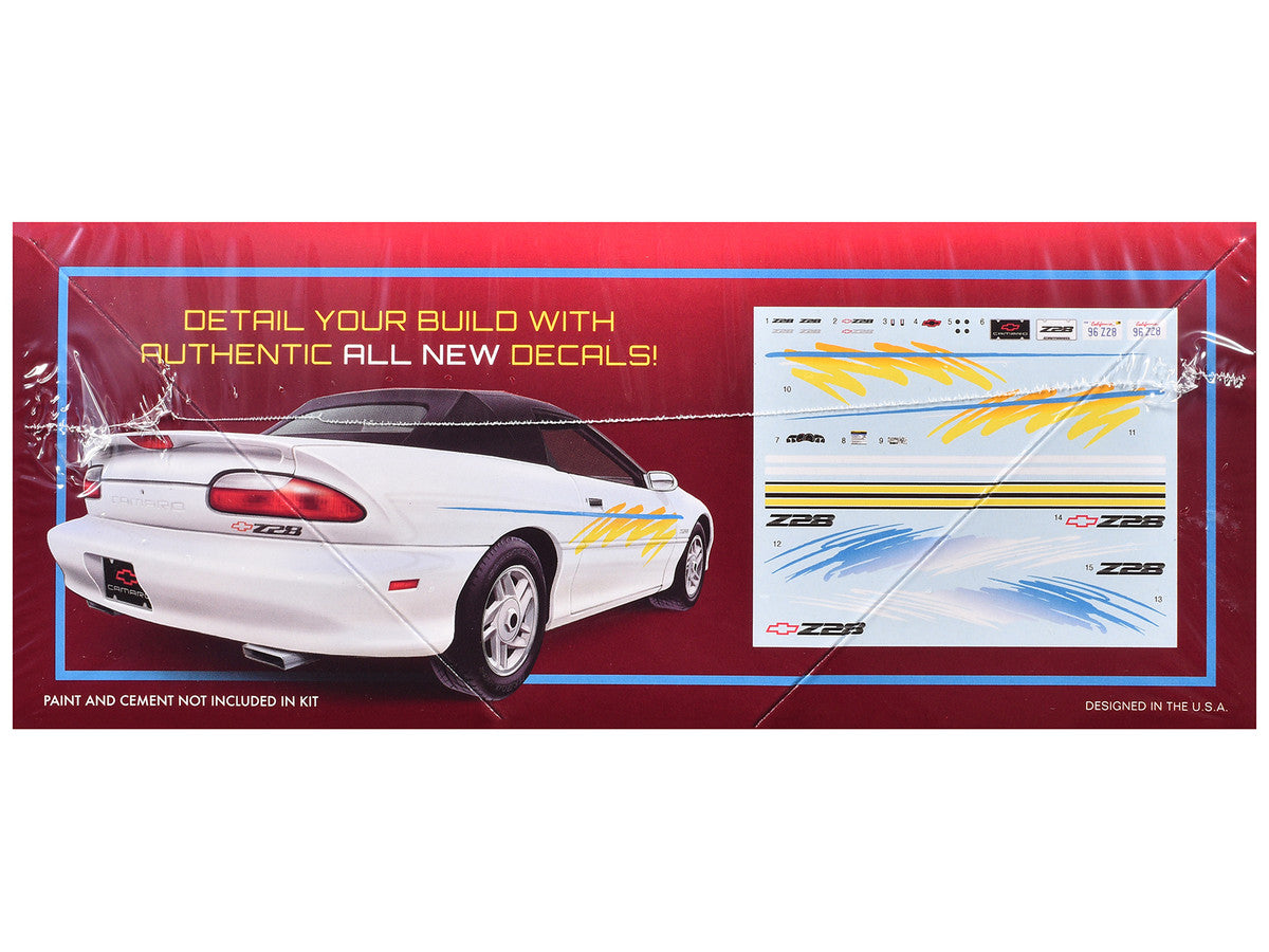 Skill 2 Model Kit 1996 Chevrolet Camaro Z28 Convertible 1/25 Scale Model by AMT by AMT