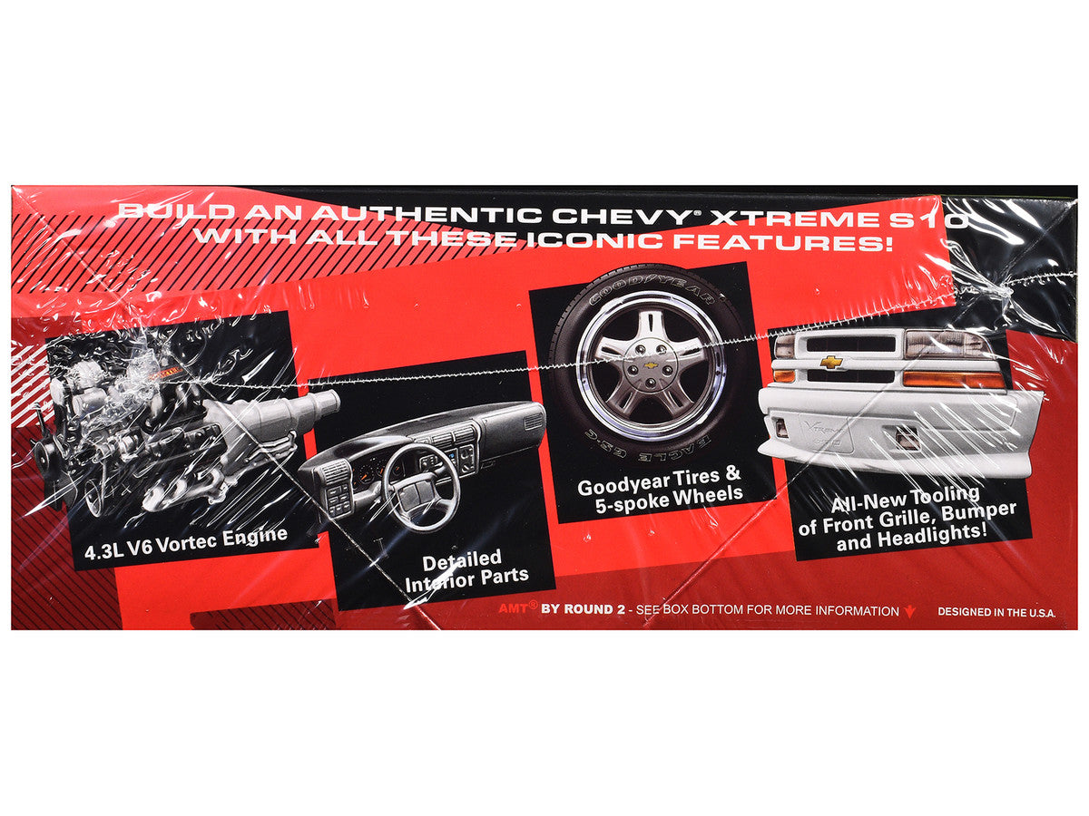 Skill 2 Model Kit 1999 Chevrolet S-10 Xtreme Pickup Truck 1/25 Scale Model by AMT by AMT