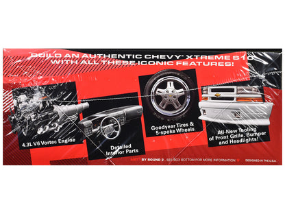 Skill 2 Model Kit 1999 Chevrolet S-10 Xtreme Pickup Truck 1/25 Scale Model by AMT by AMT