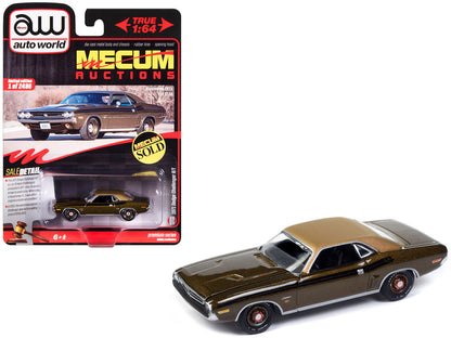 1971 Dodge Challenger R/T Dark Gold Metallic with Gold Vinyl Roof "Mecum Auctions" Limited Edition to 2496 pieces Worldwide "Premium" Series 1/64 Diecast Model Car by Auto World by Autoworld