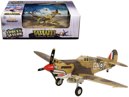 Curtiss P-40B Tomahawk MK IIB Aircraft Fighter "112 Squadron (Royal Air Force) AK402 GA-F North Africa" (October 1941) "WW2 Aircrafts Series" 1/72 Diecast Model by Forces of Valor by Forces Of Valor