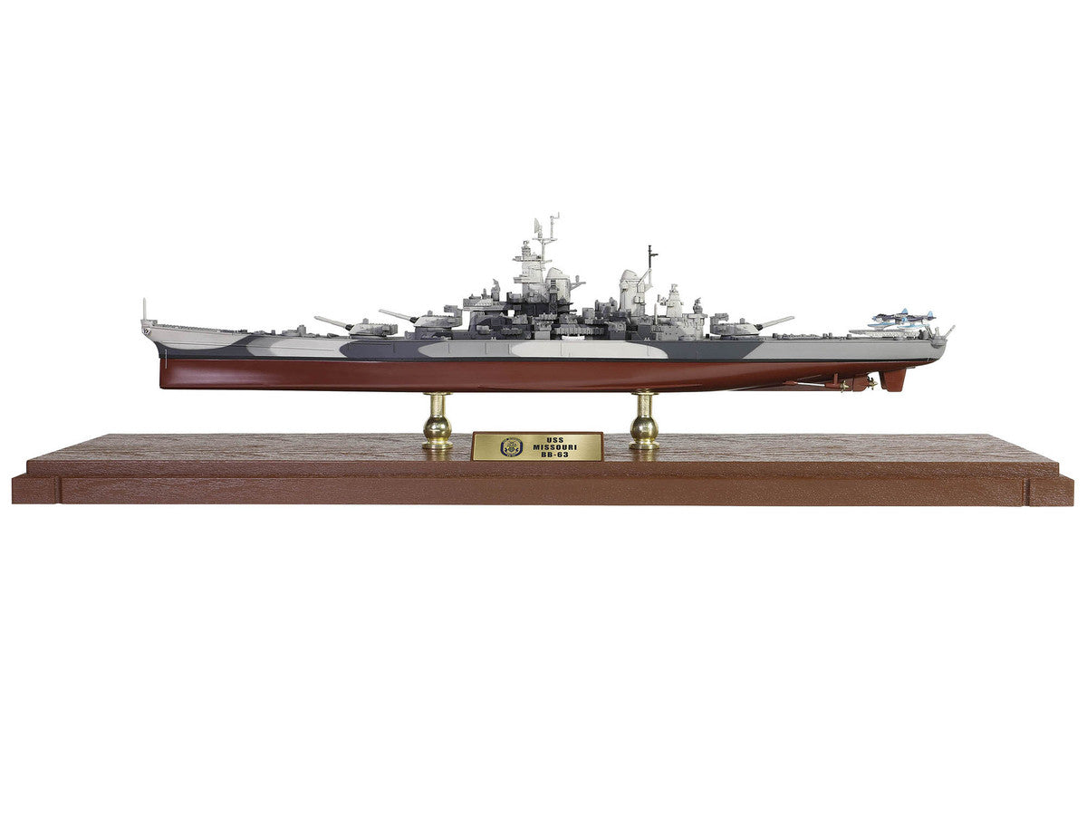 USS Missouri (BB-63) Iowa-class Battleship "Battle of Okinawa" (1945) United States Navy (Full Hull Edition) "Battleship" Series 1/700 Diecast Model by Forces of Valor by Forces Of Valor