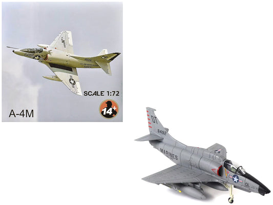 Douglas A-4D Skyhawk Aircraft "VMA-242 Bats NAS Key West 1962 Missile Crisis" United States Marine Corps 1/72 Diecast Model Airplane by Other