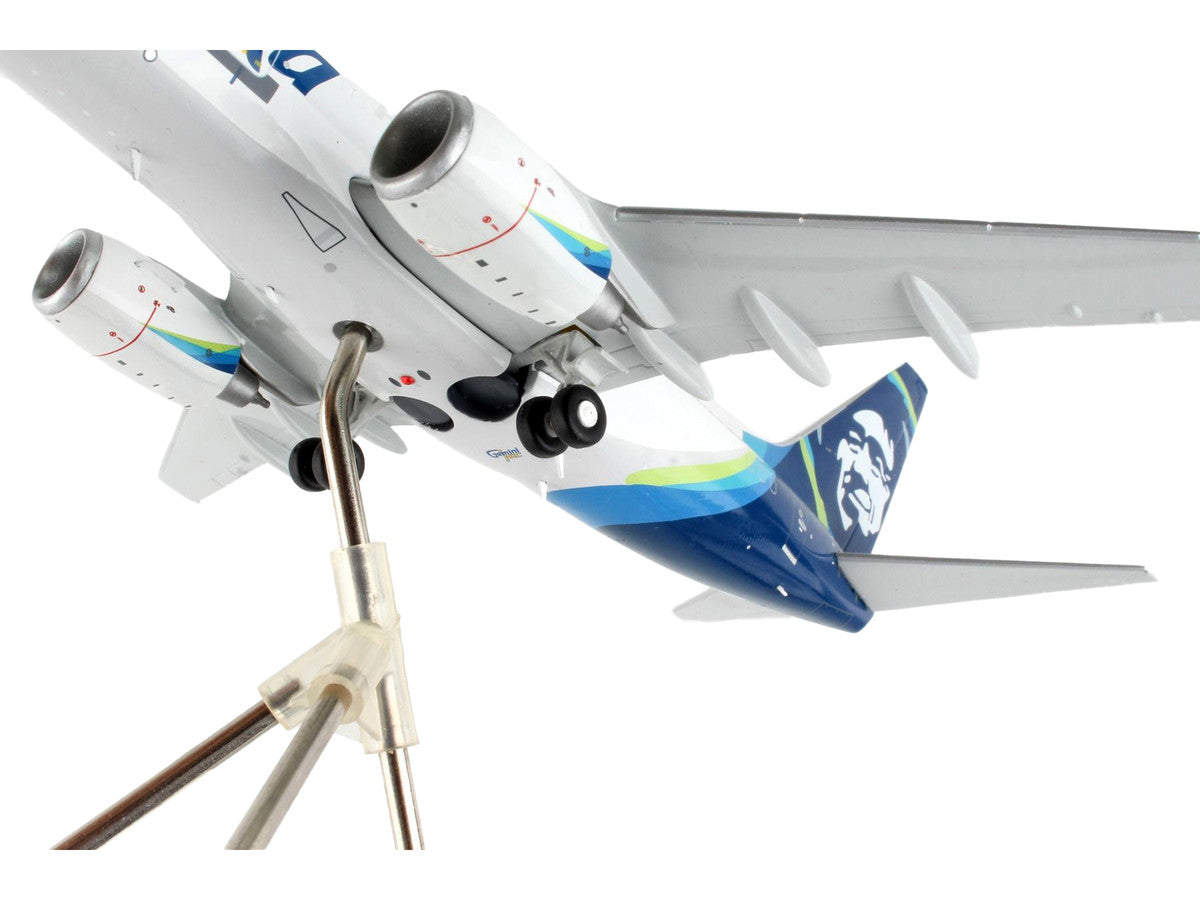 Boeing 737-700BDSF Commercial Aircraft "Alaska Air Cargo" White with Blue Tail "Gemini 200" Series 1/200 Diecast Model Airplane by GeminiJets by GeminiJets