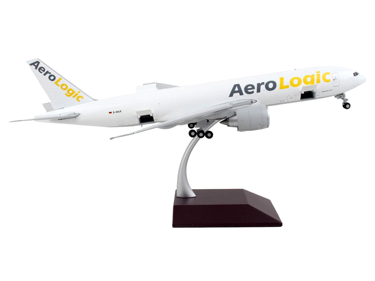 Boeing 777F Commercial Aircraft "AeroLogic" White "Gemini 200 - Interactive" Series 1/200 Diecast Model Airplane by GeminiJets by GeminiJets
