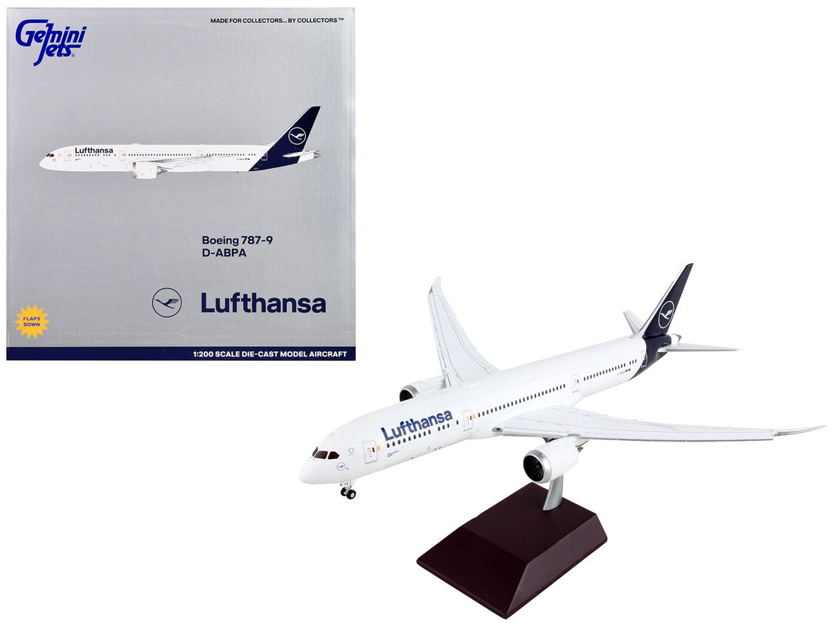Boeing 787-9 Commercial Aircraft with Flaps Down "Lufthansa" White with Blue Tail "Gemini 200" Series 1/200 Diecast Model Airplane by GeminiJets by GeminiJets