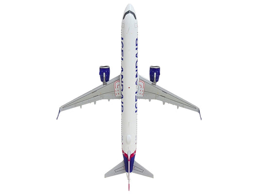 Airbus A321neo Commercial Aircraft "Icelandair" (TF-IAA) White with Blue and Pink Tail "Gemini 200" Series 1/200 Diecast Model by GeminiJets by GeminiJets