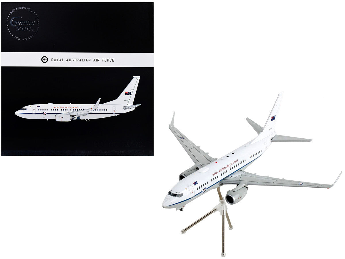 Boeing 737-700 Transport Aircraft "Royal Australian Air Force - A36-001" White and Gray "Gemini 200" Series 1/200 Diecast Model Airplane by GeminiJets by GeminiJets