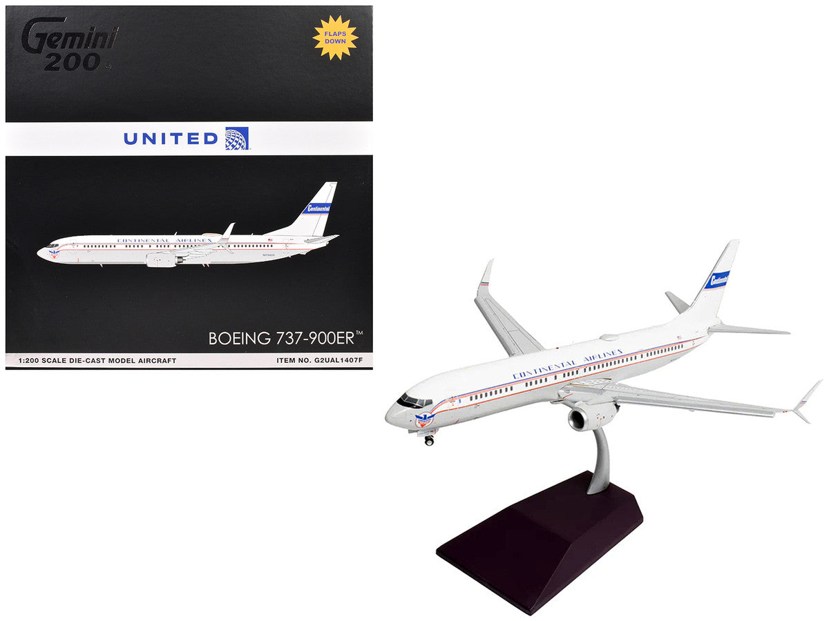 Boeing 737-900ER Commercial Aircraft with Flaps Down "Continental Airlines - United Airlines" (N75435) White with Red and Blue Stripes "Gemini 200" Series 1/200 Diecast Model Airplane by GeminiJets by GeminiJets