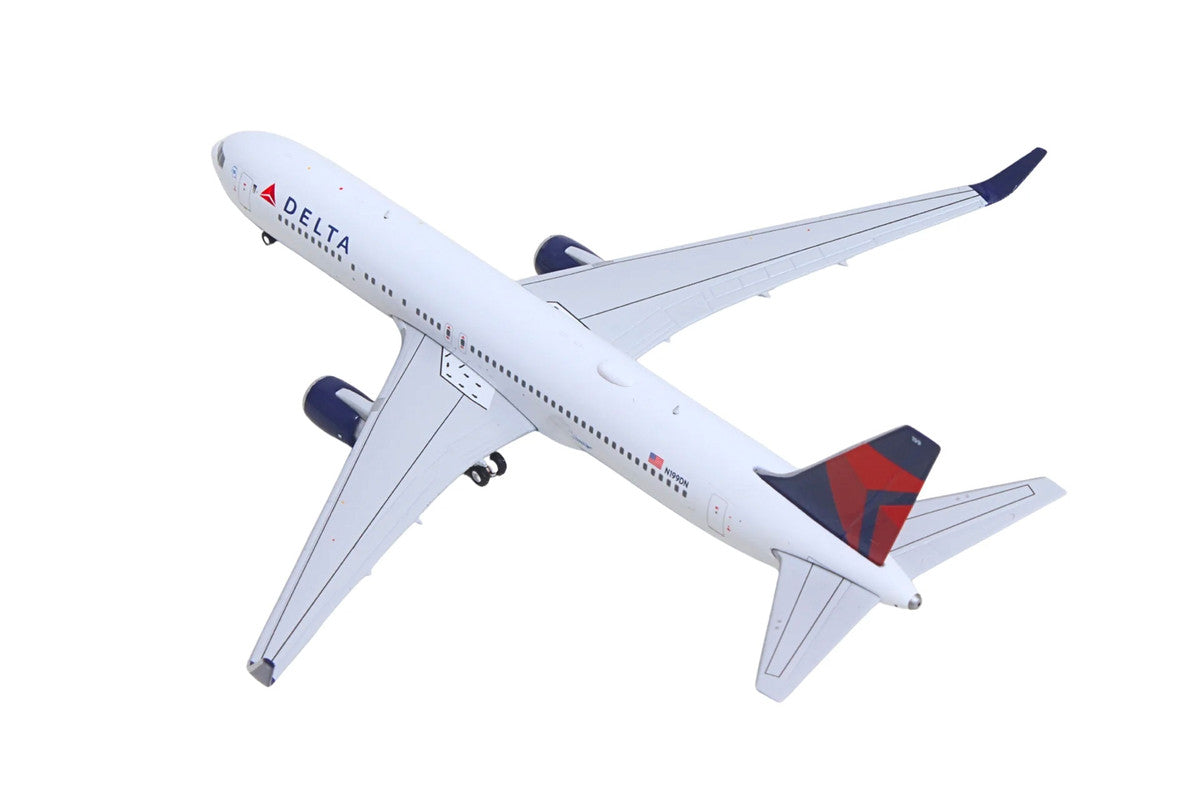 Boeing 767-300ER Commercial Aircraft "Delta Air Lines" (N199DN) White with Red and Blue Tail 1/400 Diecast Model by GeminiJets by GeminiJets