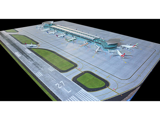 Deluxe Airport Mat for 1/400 Scale Models by GeminiJets by GeminiJets