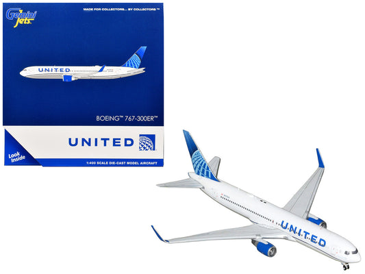 Boeing 767-300ER Commercial Aircraft "United Airlines" (N670UA) White with Blue Tail 1/400 Diecast Model Airplane by GeminiJets by GeminiJets