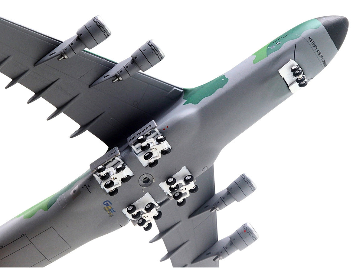 Lockheed C-5M Super Galaxy Transport Aircraft "New York Air National Guard 105th Airlift Wing Stewart Air National Guard Base" United States Air Force (68-0226) Green Camouflage "Gemini Macs" Series 1/400 Diecast Model Airplane by GeminiJets by GeminiJets