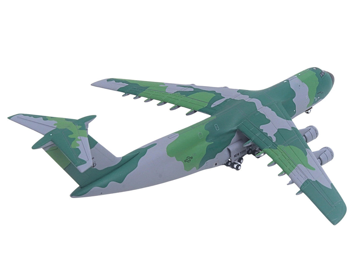 Lockheed C-5M Super Galaxy Transport Aircraft "New York Air National Guard 105th Airlift Wing Stewart Air National Guard Base" United States Air Force (68-0226) Green Camouflage "Gemini Macs" Series 1/400 Diecast Model Airplane by GeminiJets by GeminiJets