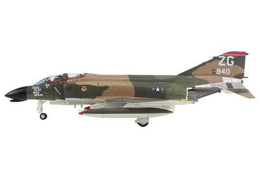 McDonnell Douglas EF-4C Wild Weasel Fighter-Bomber Aircraft "64-0840 67th TFS Korat RTAFB Super Cocks Swiss Samilar" (1971) United States Air Force "Air Power Series" 1/72 Diecast Model by Hobby Master by Hobby Master