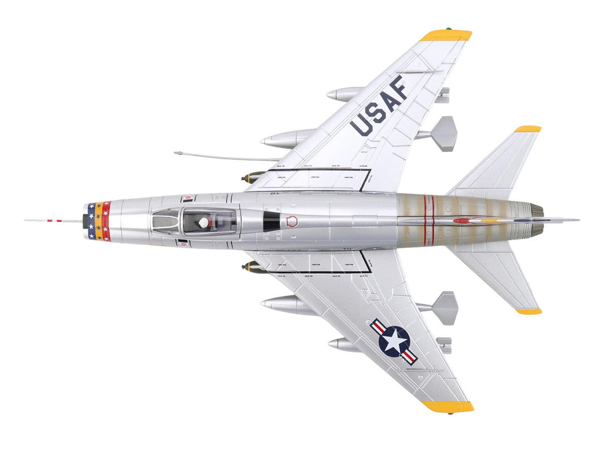 North American F-100D Super Sabre Fighter Aircraft "FW-871 81st TFS 50th TFW France" (1958) United States Air Force "Air Power Series" 1/72 Diecast Model by Hobby Master by Hobby Master