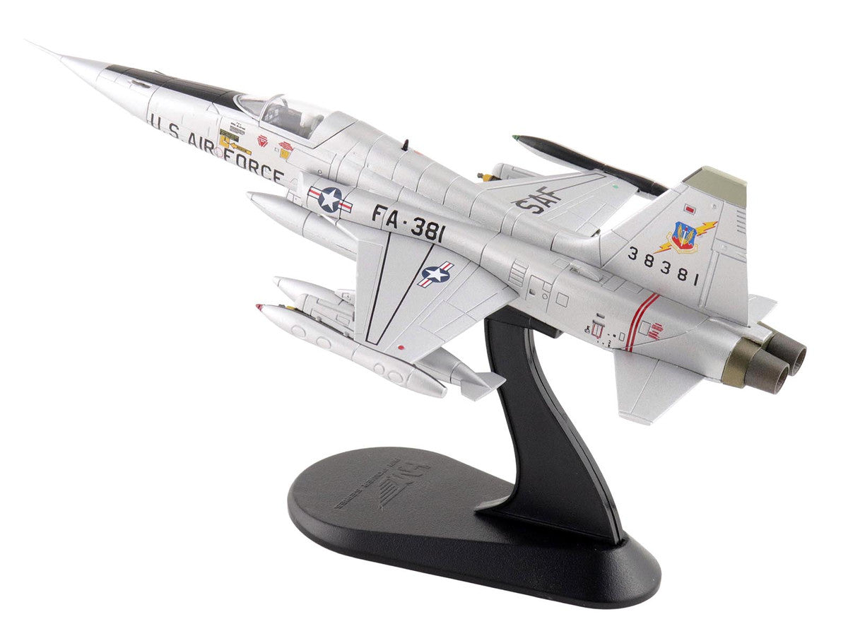 Northrop F-5A Freedom Fighter Aircraft "38381" (1960s) United States Air Force "Air Power Series" 1/72 Diecast Model by Hobby Master by Hobby Master