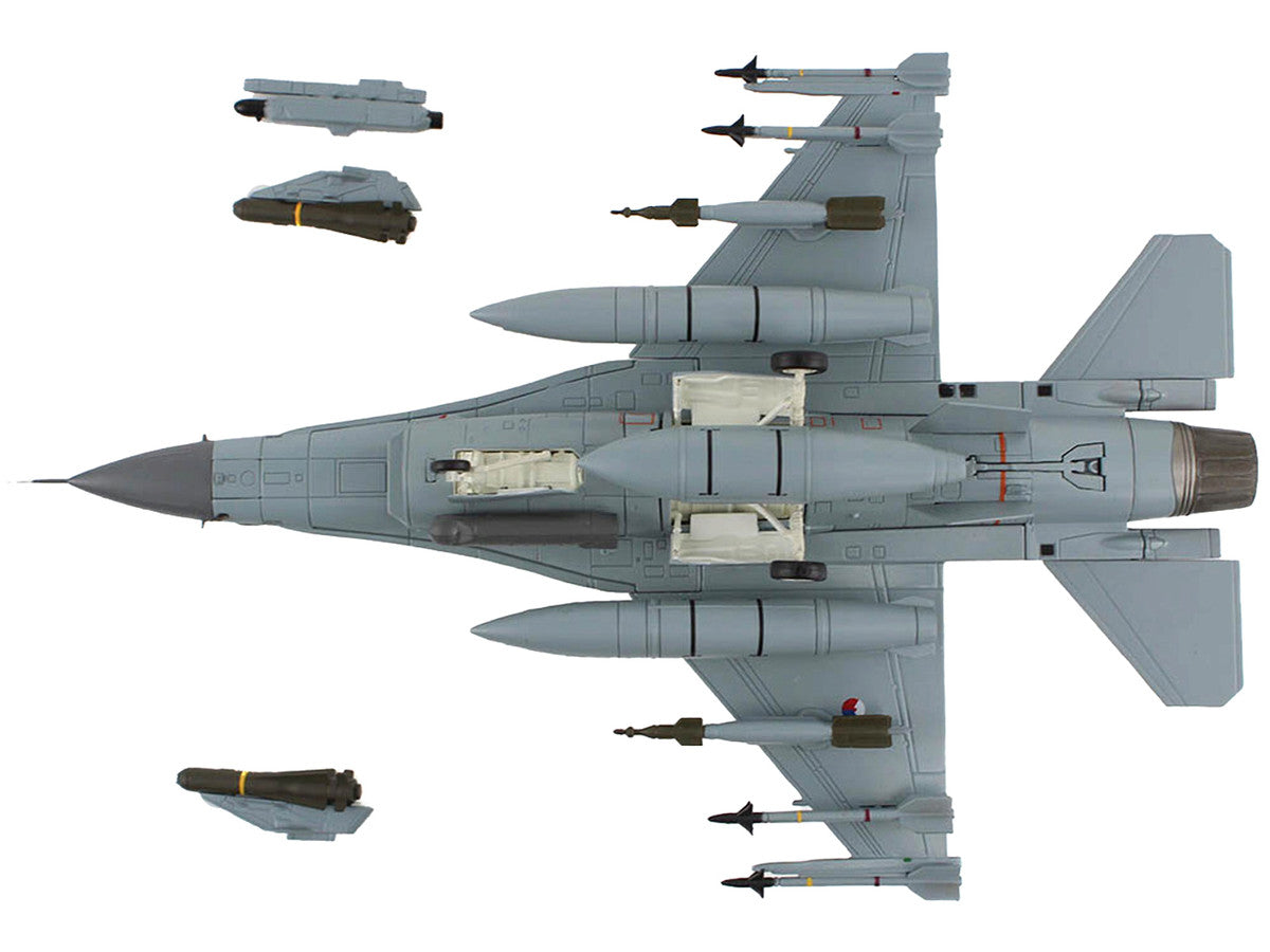 Lockheed F-16AM Fighting Falcon Fighter Aircraft "313 Squadron Afghanistan" (2008) Royal Netherlands Air Force (RNLAF) "Air Power Series" 1/72 Diecast Model by Hobby Master by Hobby Master