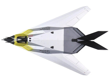 Lockheed F-117A Nighthawk Stealth Aircraft "Toxic Death" (1991) "Air Power Series" 1/72 Diecast Model by Hobby Master by Hobby Master