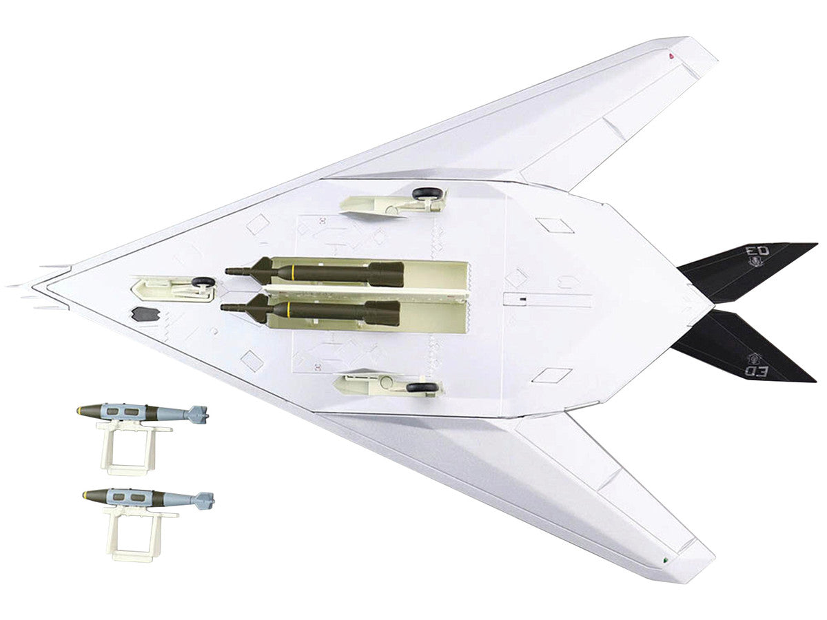 Lockheed F-117A Nighthawk Stealth Aircraft "Toxic Death" (1991) "Air Power Series" 1/72 Diecast Model by Hobby Master by Hobby Master