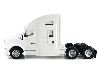 Kenworth T680 Sleeper Cab White 1/87 (HO) Plastic Model Car by HO Logistics by HO Logistics Replicas
