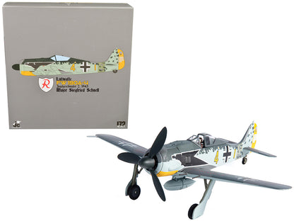 Focke-Wulf FW 190A-4 Fighter Aircraft "Major Siegfried Schnell Luftwaffe JG2 France" (1943) 1/72 Diecast Model by JC Wings by JC Wings