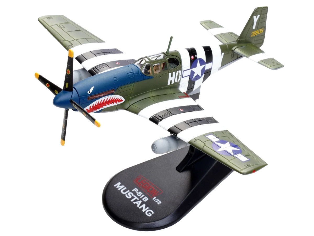 North American P-51B Mustang Aircraft "John Bennett 487th Fighter Squadron 352nd Fighter Group Blue-Nosed Bastards of Bodney RAF Bodney" (1944) United States Army Air Forces 1/72 Diecast Model Airplane by Legion by Legion
