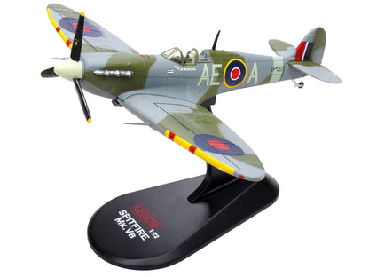 Supermarine Spitfire Mk Vb Fighter Aircraft "EP120 Flight Lieutenant James 'Jeff' Northcott No. 402 City of Winnipeg Squadron" (1943-1944) Royal Canadian Air Force 1/72 Diecast Model by Legion by Legion