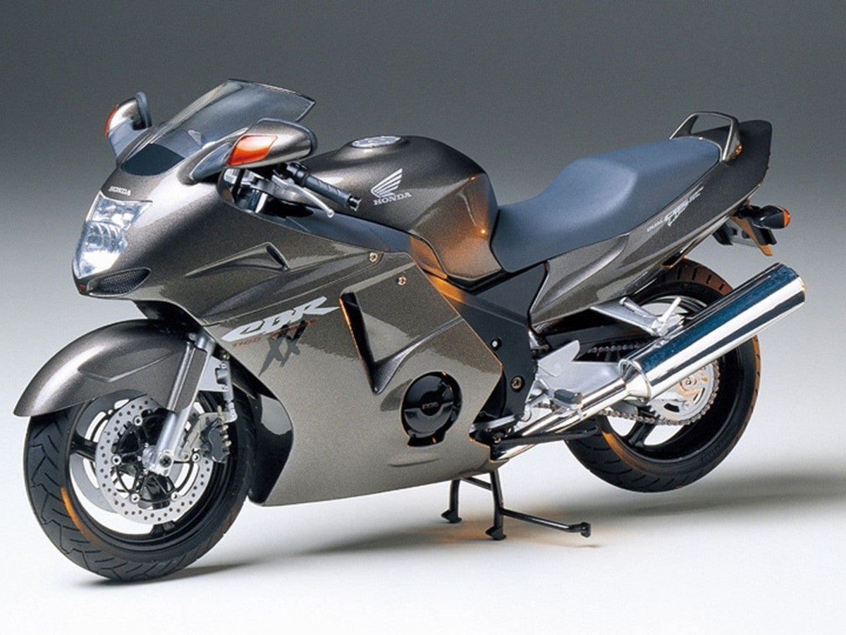 Model Kit Honda CBR 1100XX Motorcycle 1/12 Scale Model by Tamiya-1
