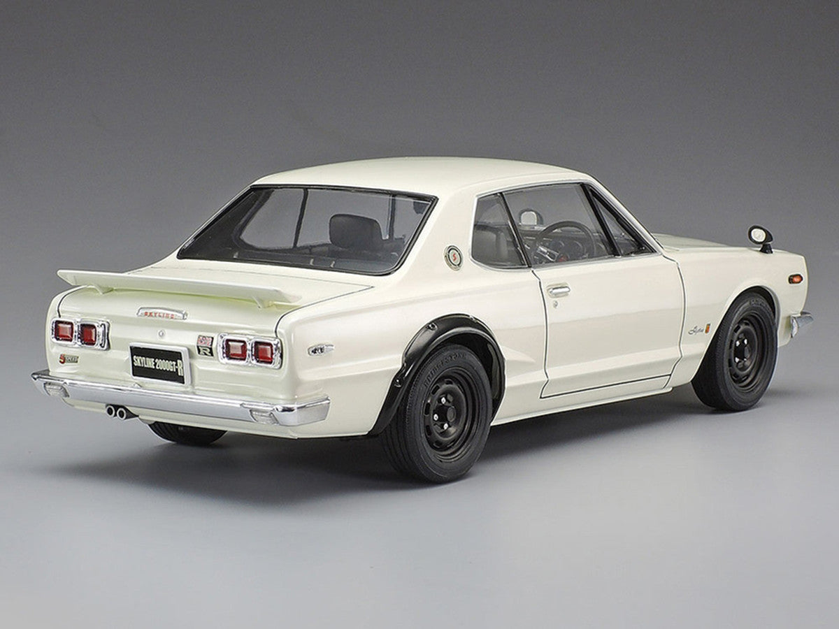Model Kit Nissan Skyline 2000 GT-R 1/24 Scale Model by Tamiya by Tamiya
