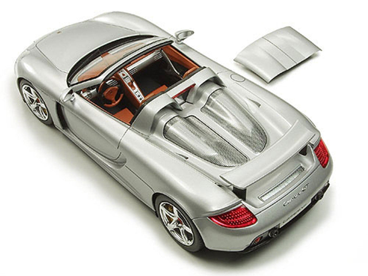 Model Kit Porsche Carrera GT 1/24 Scale Model by Tamiya-2