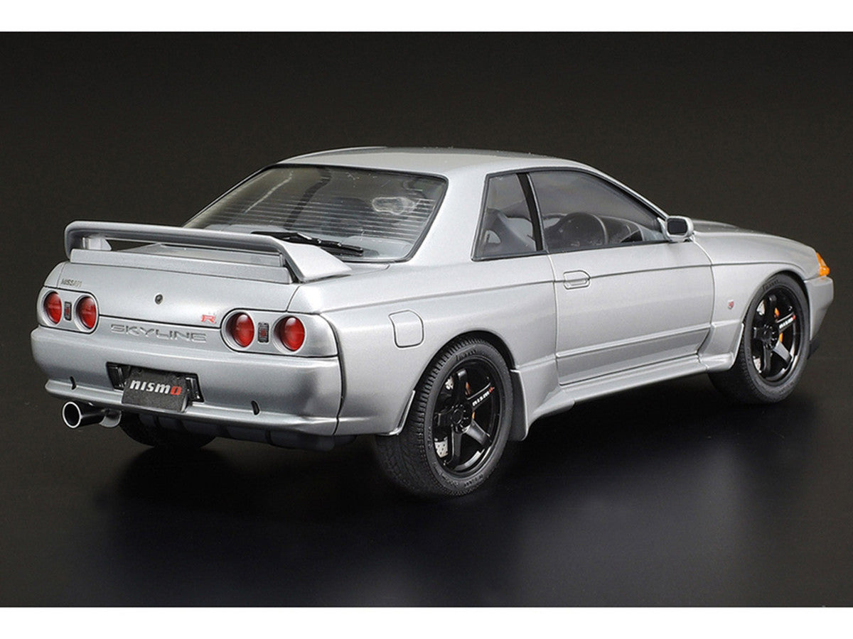 Model Kit Nissan Skyline GT-R (R32) Nismo-Custom 1/24 Scale Model by Tamiya-3