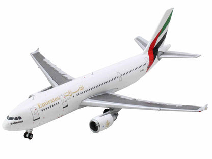 Airbus A300-600R Commercial Aircraft "Emirates Airlines" (A6-EKC) White with Striped Tail 1/400 Diecast Model Airplane by GeminiJets by GeminiJets