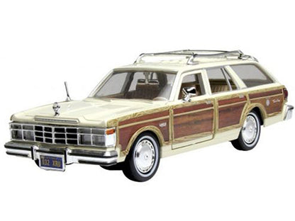 1979 Chrysler Lebaron Town & Country Cream 1/24 Diecast Model Car by Motormax by Motormax